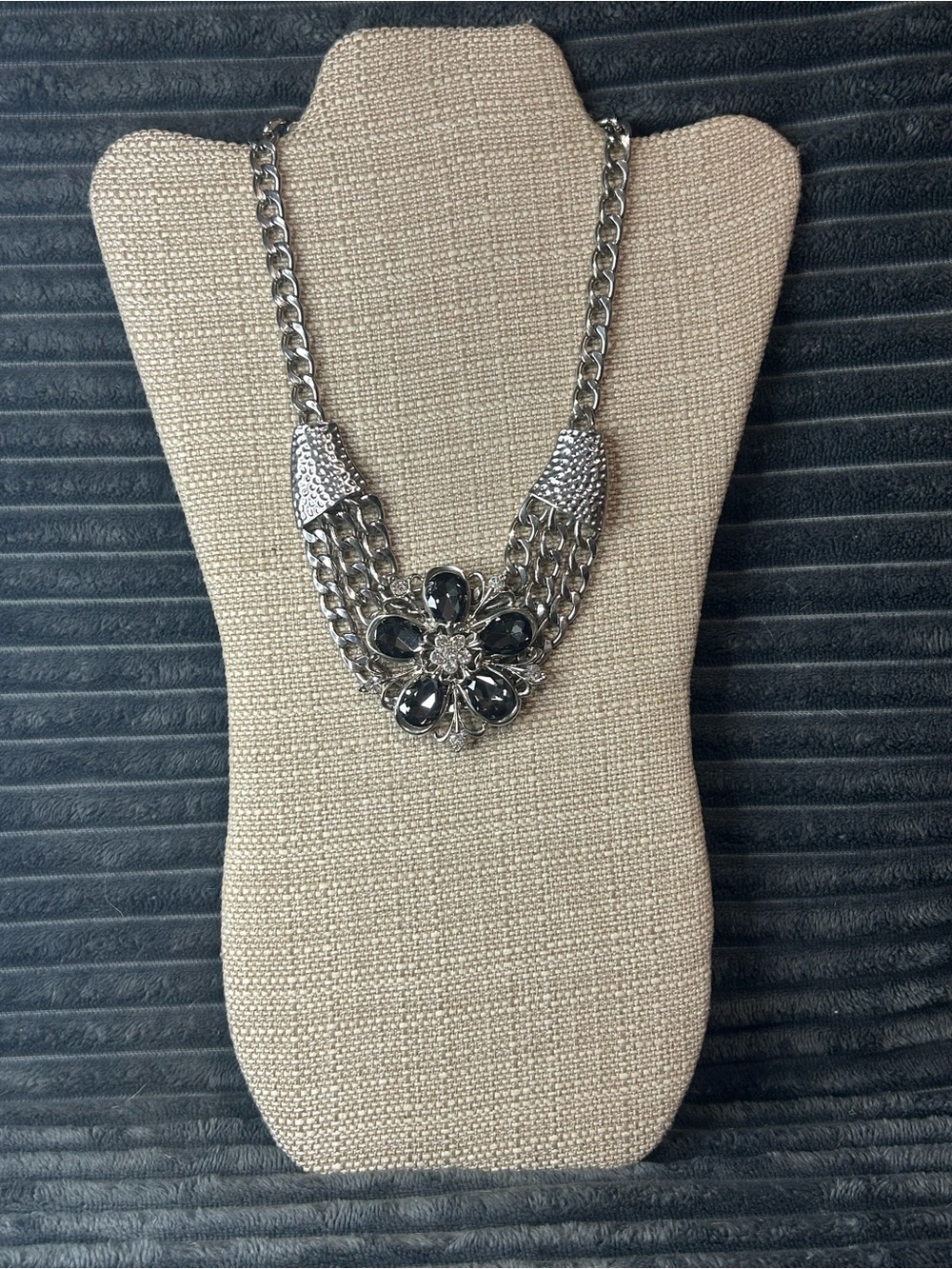 Vintage Gothic Glam Silver Multi-Chain Black Crystal Flower Statement Necklace